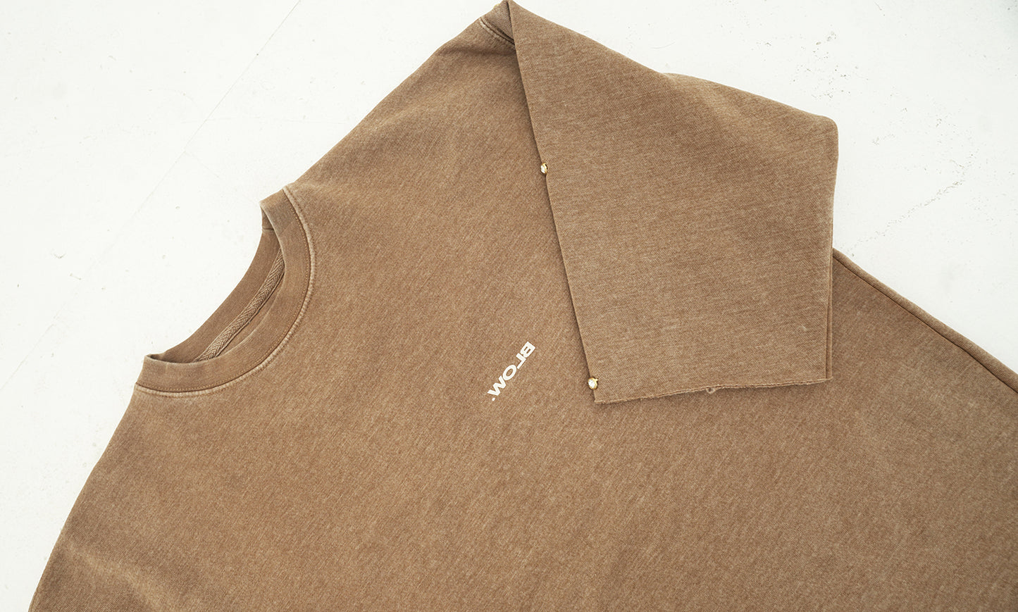 Logo. 3/4 Sleeve Sweatshirt (Tan)